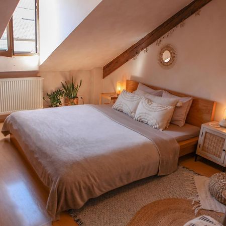ברטיסלאבה Cozy Apartment In The Heart Of The Historic City מראה חיצוני תמונה