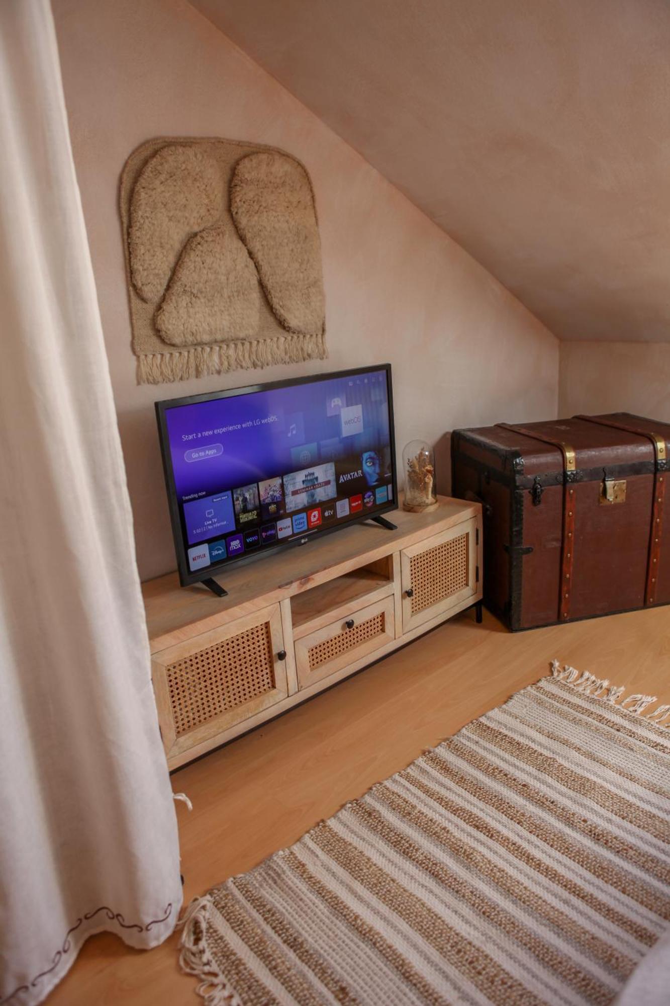 ברטיסלאבה Cozy Apartment In The Heart Of The Historic City מראה חיצוני תמונה